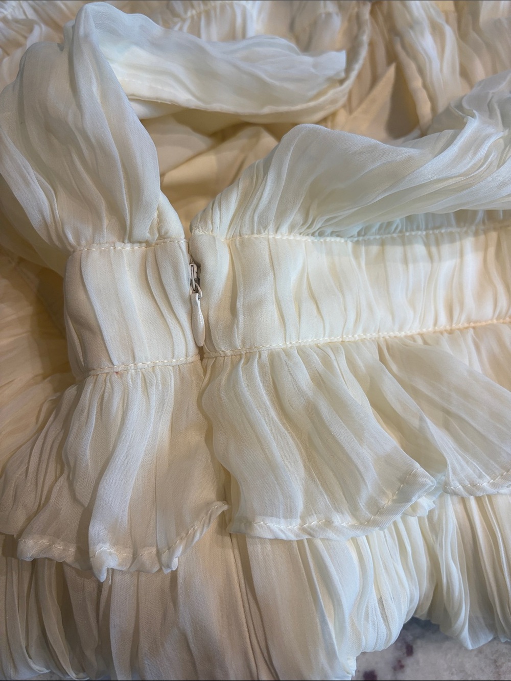 ASOS DESIGN Ruched layered midi dress in cream size 4 - Picture 12 of 16